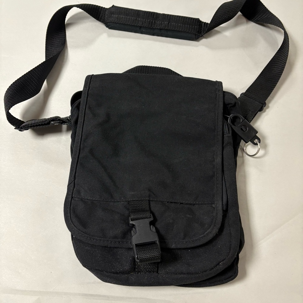 Black Crossbody Bag Nylon Multi pockets 13x9”